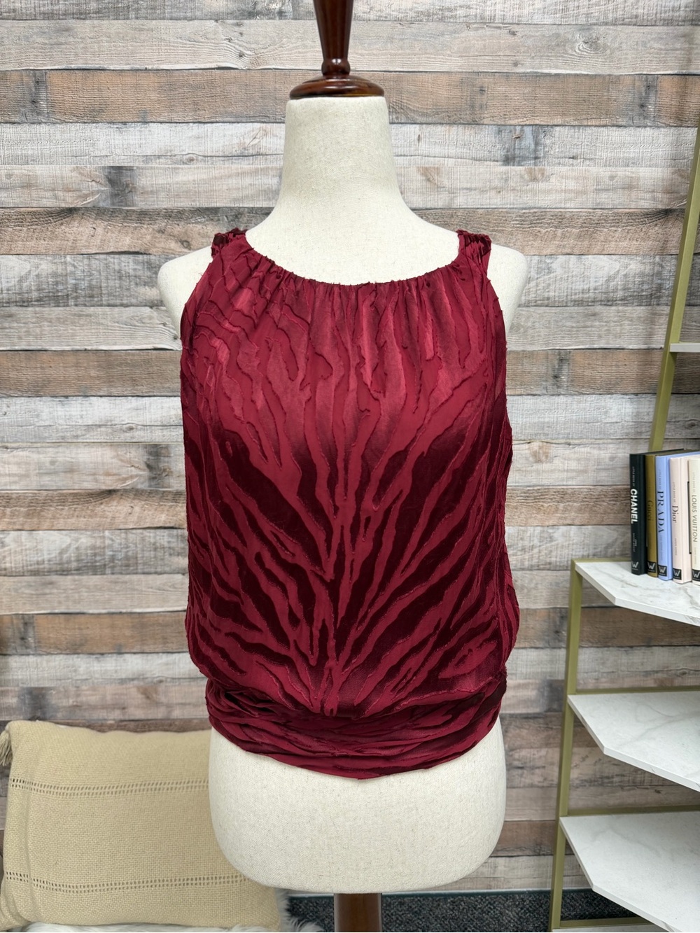 Black House White Market wine sleeveless tank top